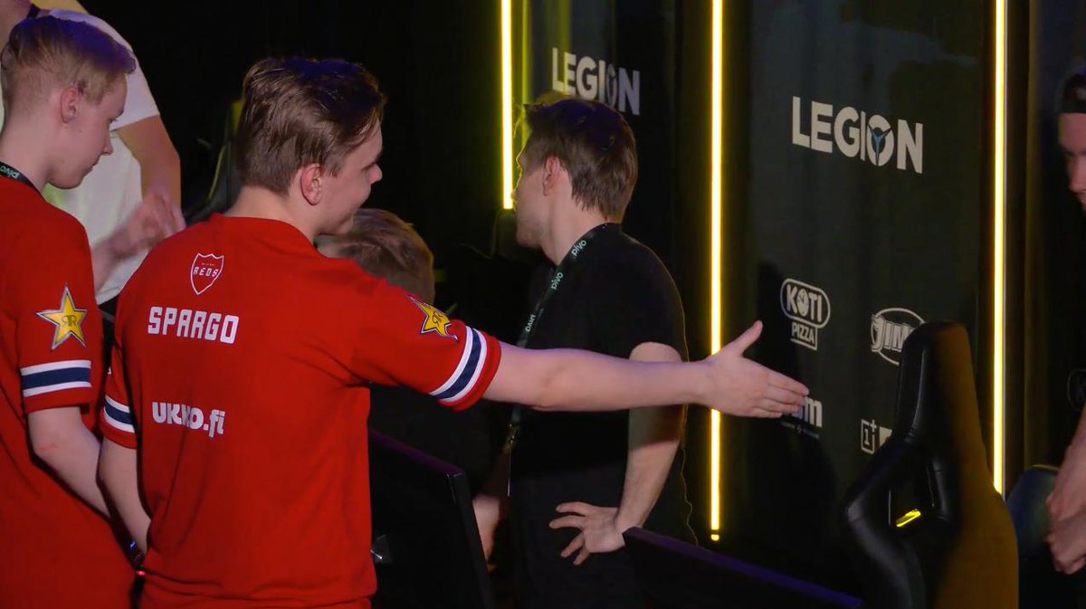 VectoramaLAN's tweet photo. Vectorama '19 CS:GO Pro by Legion
Pronssipeli Cosa Nostra - @HelsinkiREDS Päättyi hReds -voittoon.
#ElisaCSGO
#esportsfi
#vectorama
#vectorama2019
@esm_gg https://t.co/k9vwW8zjoo