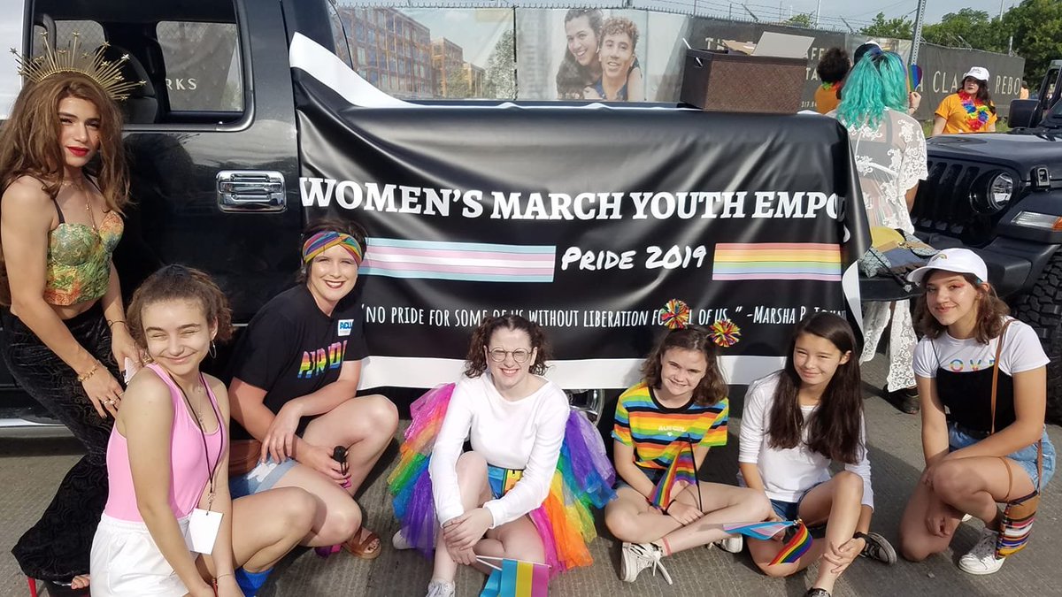 listenup_indy's tweet photo. Somebody call the fire dept because WM Indiana Youth Empower is BURNIN' DOWN THE HOUSE @indypride! 🔥 🏳️‍🌈

.@womensmarch @WomensMarchY https://t.co/1qO7BIwVi8