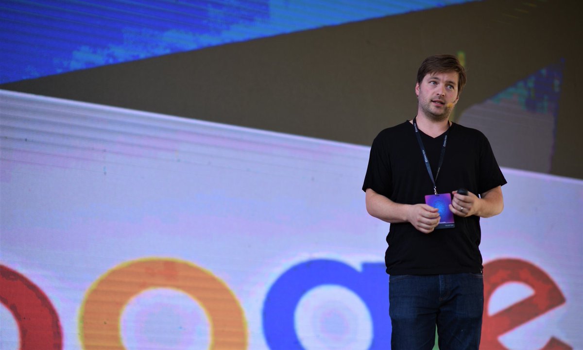 Dokutech's tweet image. Trevor Timm on the other hand is helping us understand the serious effect technology has on press and media, especially on the matter of how secure our data is! #DigitizeTheHuman #HumanizeTheDigital #Dokutech