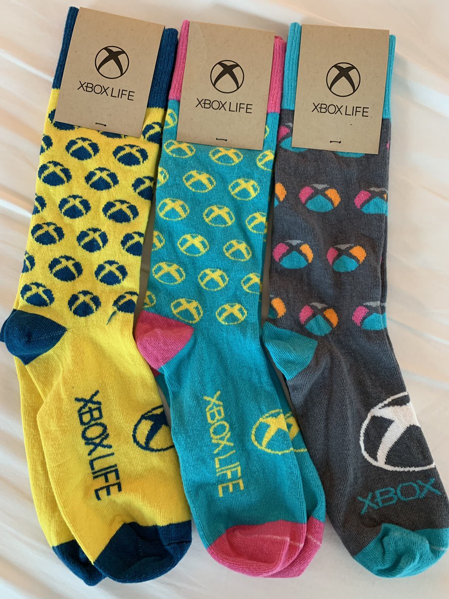 Another hard #E3 decision this morning ;) #XboxE3