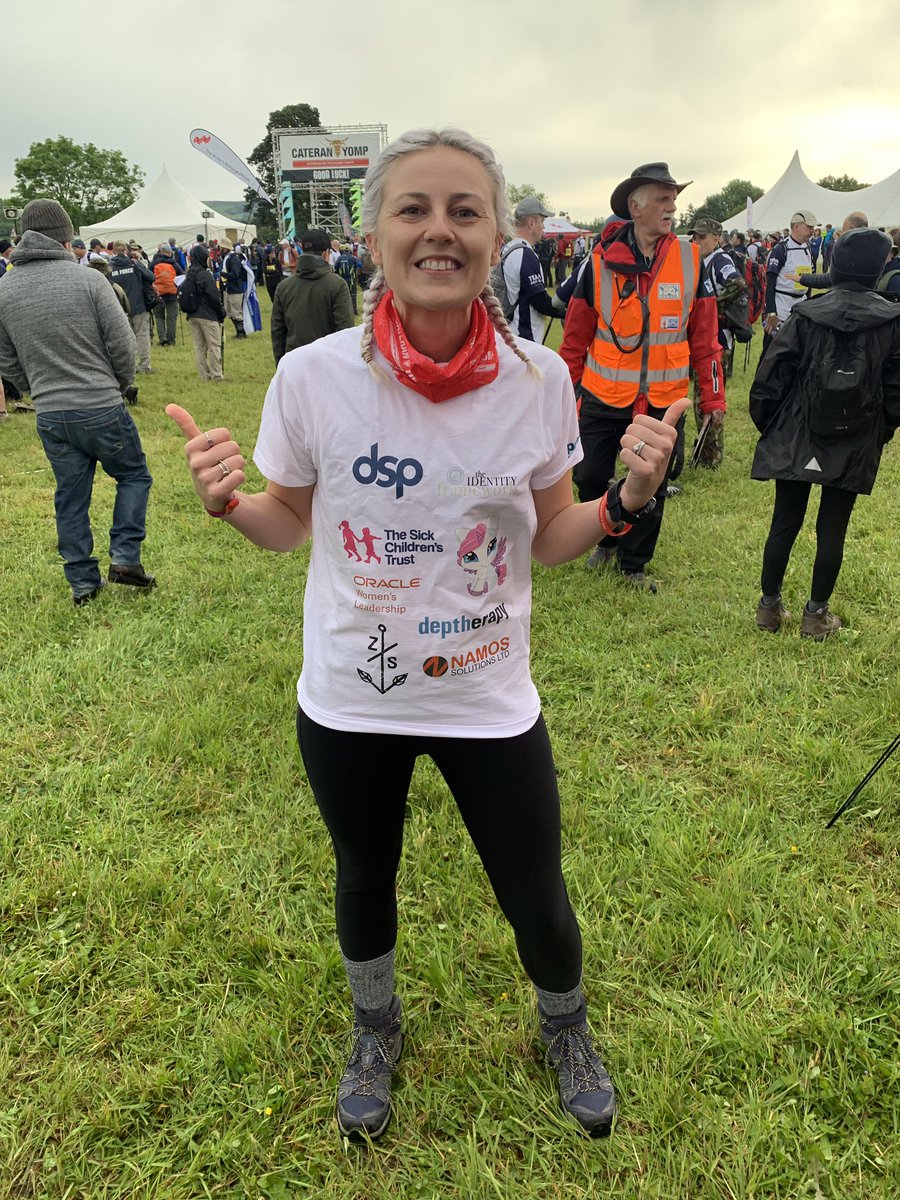 Caz_Apsey's tweet photo. Thank you again to my shirt sponsors!! Almost £20k raised by #teamoracle 🙌🏽 #CateranYomp2019 #oracleyomps https://t.co/b3vqu2so64