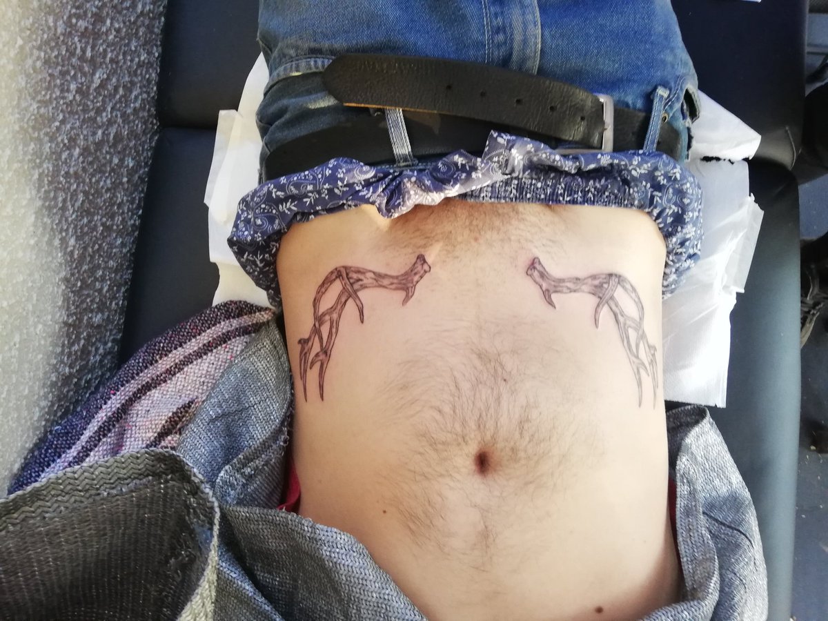 JakeDaneZA's tweet photo. Slighly NSFW I am so proud of this I wanted this tatoo for over 3 year and finally got them. Shading hurt more than the tatoo themself
#antlers #tattoo #firsttattoo #odinink #furry https://t.co/HUEnxozr6r