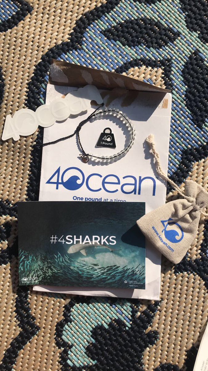 bee_wwe's tweet photo. #WorldOceanDay @4oceanBracelets #4TheWave To quote an amazing Bahama mama, “we may not see the ocean regularly, but we affect it everyday.” I got my first 4ocean bracelet June 1st, 2018 and I’ve gotten 4 more since. Help the ocean anyway you can! https://t.co/y7asg4k9ui