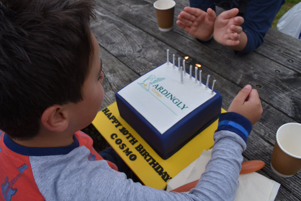 ArdinglyBoarder's tweet photo. Lots of fun on the reservoir and a cake at the end of it to celebrate Cosmo's birthday #boardingexperience https://t.co/LFI4eWpzYD