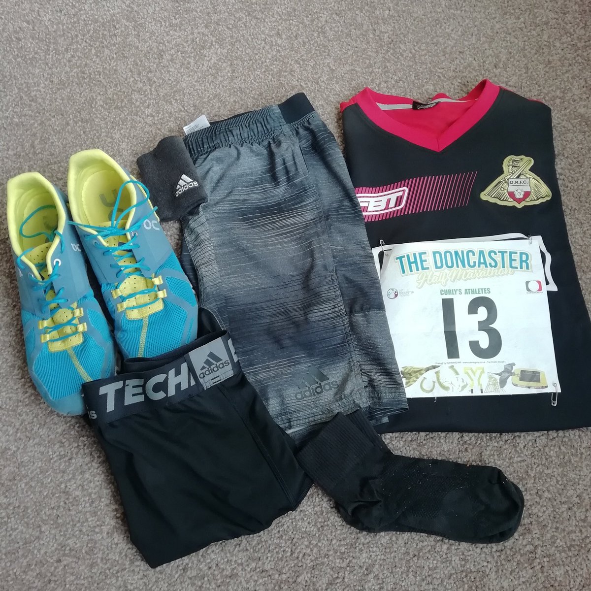 Gazz_TheRover's tweet photo. Kit ready for tomorrow. Don't be shit. @Curlysathletes #DoncasterHalf https://t.co/Lj6tun7BYg