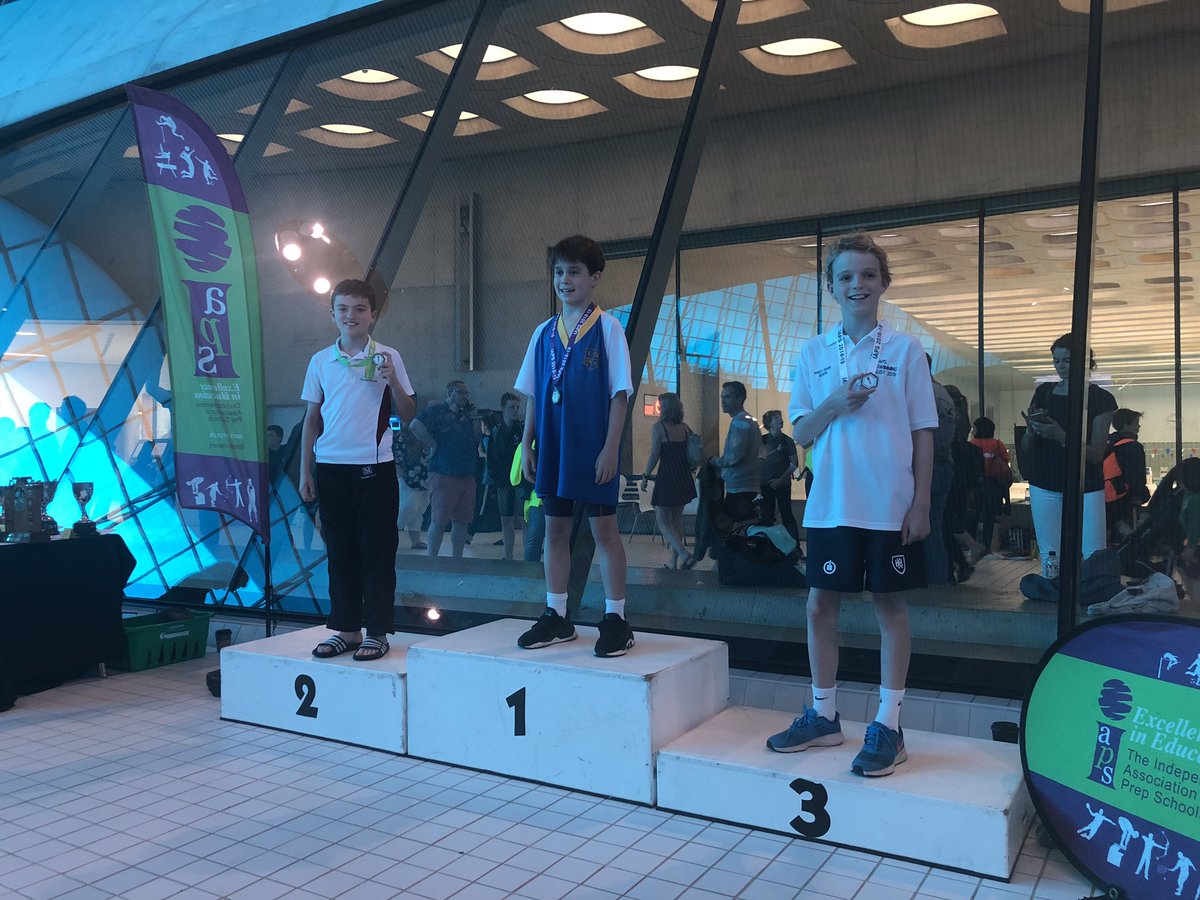 MallSchoolSport's tweet image. Beau comes 2nd 🥈in the U10 25m freestyle 👏🏻👏🏻👏🏻👏🏻👏🏻fantastic swim after a long day