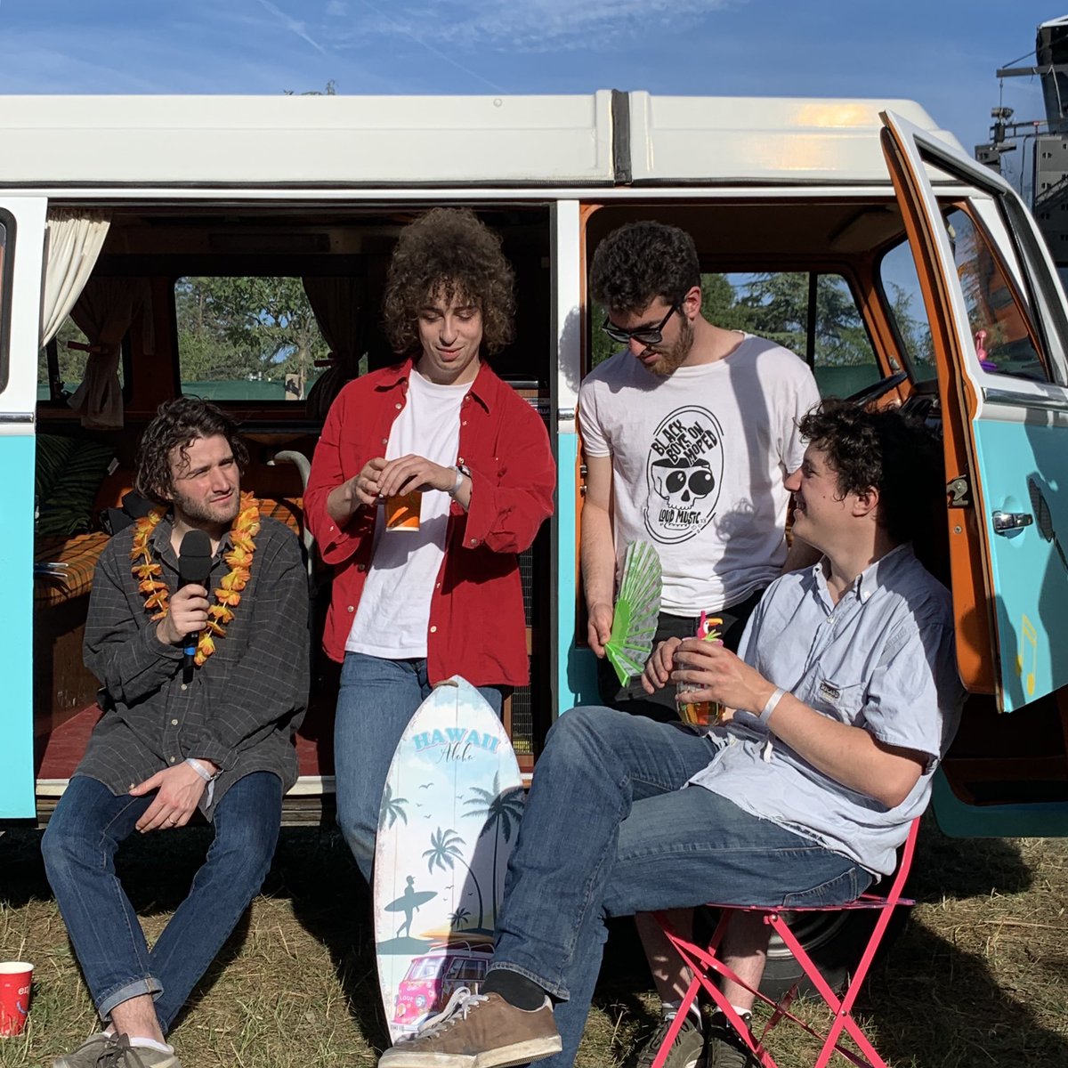F3Bourgogne's tweet photo. L'#Estivan de @F3bourgogne vous fait découvrir @JohnnyMafia1 au #festival @VYV_Solidarites à @dijon
RdV dans les JT de demain pour les retrouver 🤘🏼
#musique #festival #VYVLesSolidarites #VLS2019 #estivan #solidarite #engagement #dijon #VivreEnsemble #CotedOr #culture https://t.co/gZeDdhOKMD