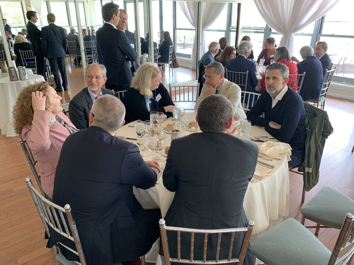 UnionIntAvocats's tweet photo. Lunch / Déjeuner / Almuerzo
#friendship
#UIANYC https://t.co/G77IleBgKT