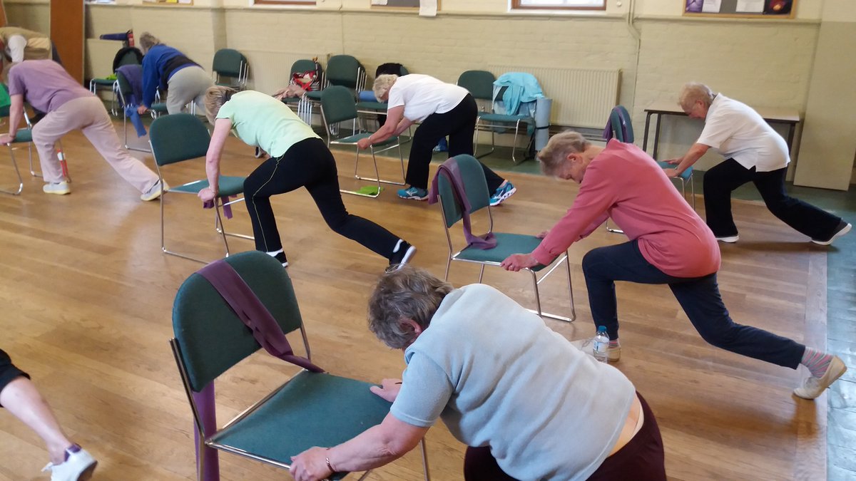 SuzinaBlackman's tweet photo. Practising backward chaining (getting on the floor & up again) at my u3a Simple Fitness class. #olderadultsexercisehertford #seniorsexercisehertford ##backwardchaining https://t.co/LrOmwHclWp