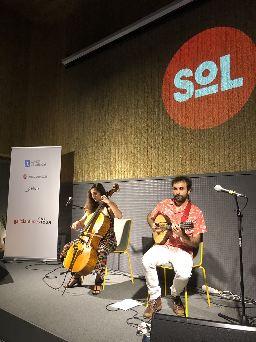 SoLMusicNetwork's tweet photo. Con @ferbarrosomusic y su fantástico tándem con Margarida Mariño #SoLMadrid cierra sus showcases de la tarde en su edición 2019. Esta noche clausura con nuevas propuestas musicales https://t.co/HoWrTikCYO