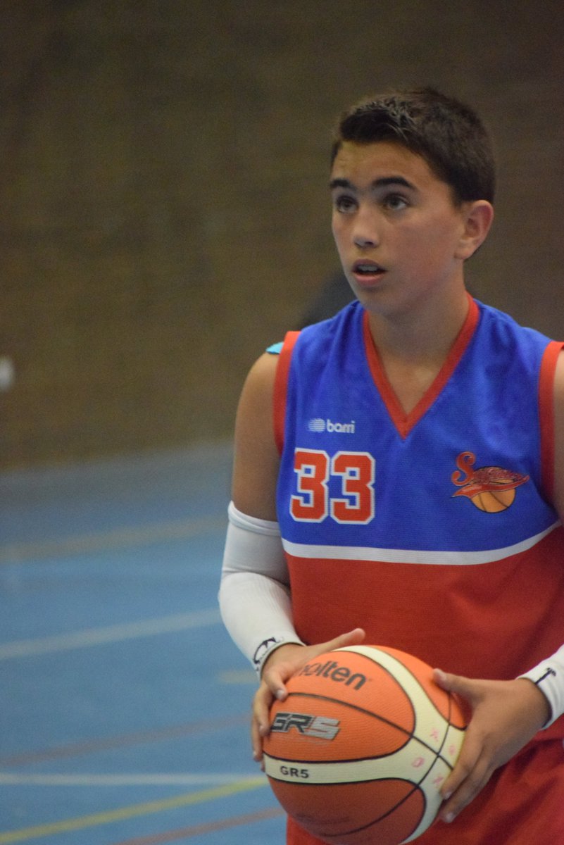 FAB Sevilla (@sevillafab) on Twitter photo 🏆#CLASMINIMAS2019⛹️♂️
📍<a href="/Arahalcomunica/">Ayuntamiento de Arahal</a>
🏟️Pabellón "Israel Rodríguez"
📆Clasificación Fase Final
🕓19:00 h Final
🏀<a href="/CBUtrera/">Club Baloncesto Utrera</a> 63 (Clasificados para Fase Final)🆚<a href="/CDBSafaur/">CDB SAFAUR</a> 31 (Gran Temporada)
📱Sigue el partido con sus📊Estadisticas en la Aplicación "AFICION FAB" 🏆#CLASMINIMAS2019⛹️♂️
📍<a href="/Arahalcomunica/">Ayuntamiento de Arahal</a>
🏟️Pabellón "Israel Rodríguez"
📆Clasificación Fase Final
🕓19:00 h Final
🏀<a href="/CBUtrera/">Club Baloncesto Utrera</a> 63 (Clasificados para Fase Final)🆚<a href="/CDBSafaur/">CDB SAFAUR</a> 31 (Gran Temporada)
📱Sigue el partido con sus📊Estadisticas en la Aplicación "AFICION FAB"