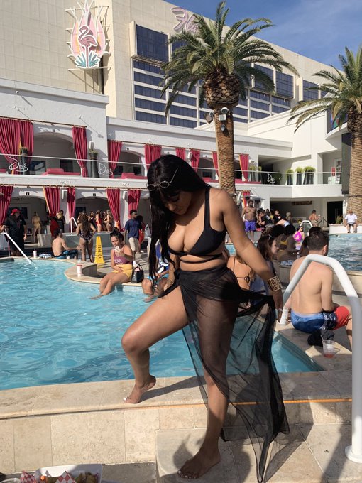 Watch ADW | Lifestyle Content Creator 🇯🇲's leaked NSFW photo on TwXstars