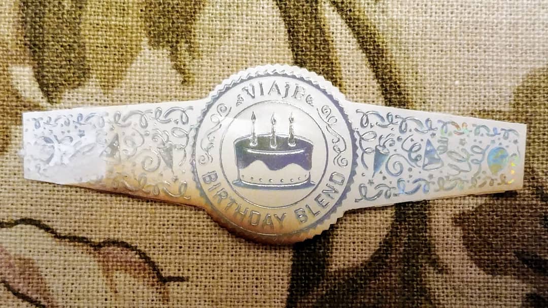 Tiny_Tim's tweet photo. Review of the new Viaje Birthday Blend 2019
https://t.co/SBJkHkkXQL
#viajecigars #viaje #tinytimcigarreviews #CigarLife #CigarWeekly #cigars #CigarReview https://t.co/Xk4zVp29RU