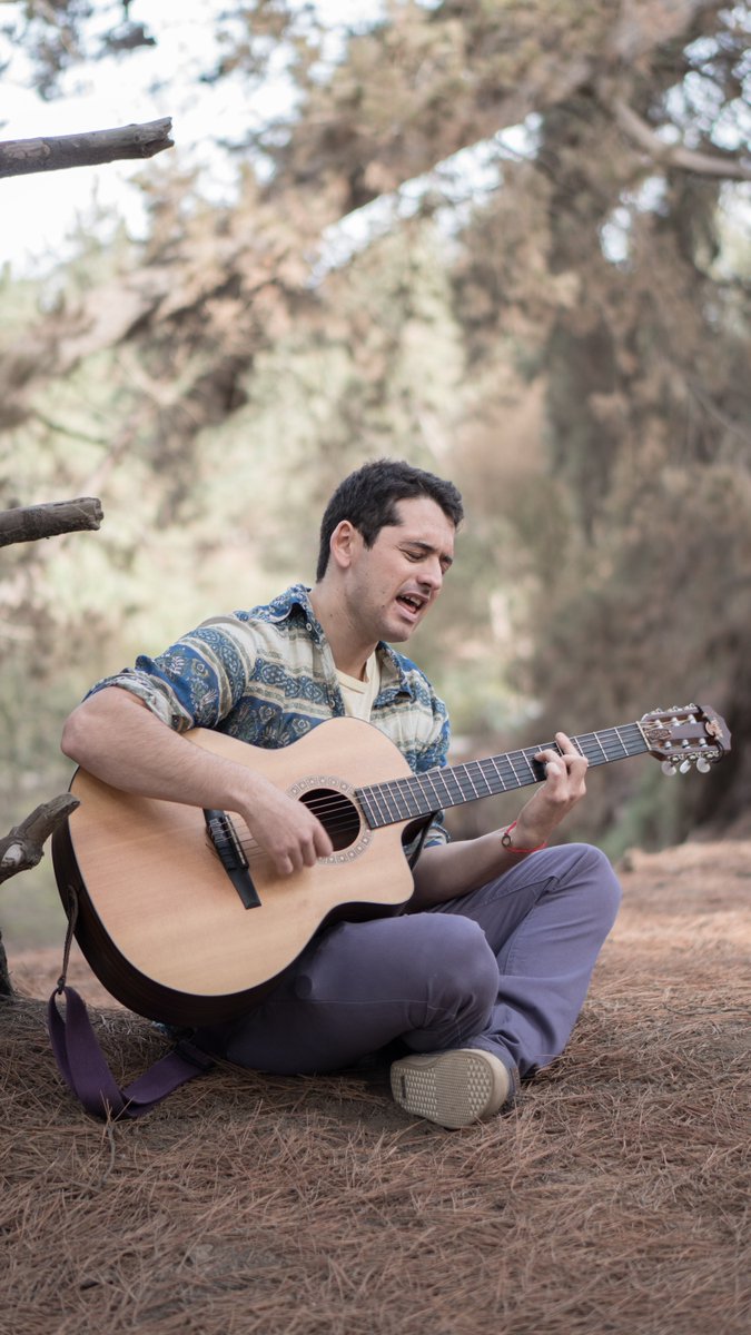 JPSarasvati's tweet photo. Del árbol a la guitarra, gracias arbolito. Espero honrarte.
🙏 
#zen #arbol #cantautor #sound #compositor #videoclip #music #musica #singer #youtube #spotify #deezer #distrokid #instalike #itunes #song #follow #picoftheday https://t.co/AEFk1ERnqW