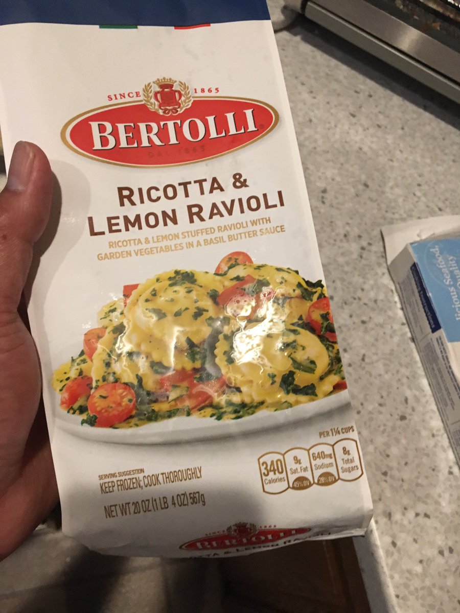 rc0018's tweet photo. @Bertolli - the serving size is two per container. So is it really one ravioli per serving!? Guess we are scrambling for dinner tonight. https://t.co/A2Art131rk