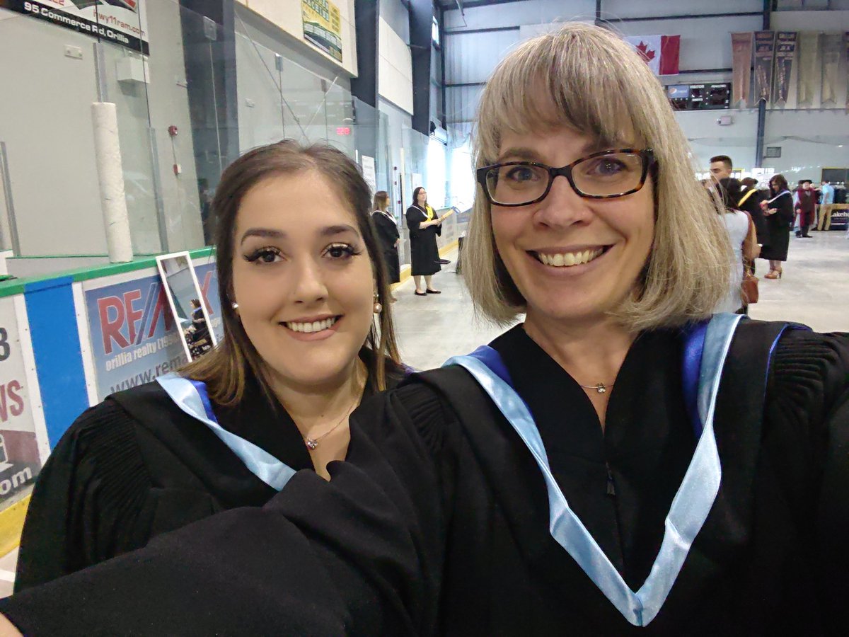 CrystalJonesA's tweet photo. Bachelor of Education earned! #koolsummerselfie https://t.co/qstn7akx7K