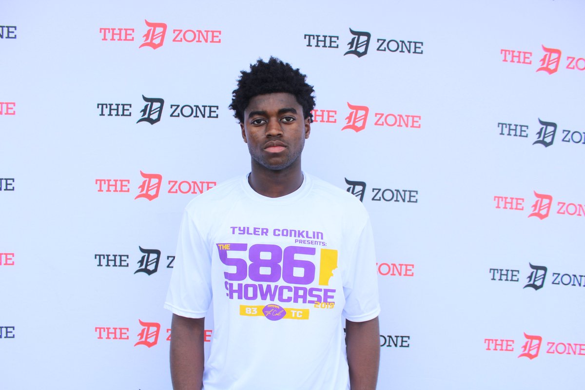 TheD_Zone's tweet photo. Henry Ford II 2020 WR Taveon Thompson was offered by Siena Heights, his 1st offer

https://t.co/SZpSajfshv https://t.co/yR0xQcQj6c