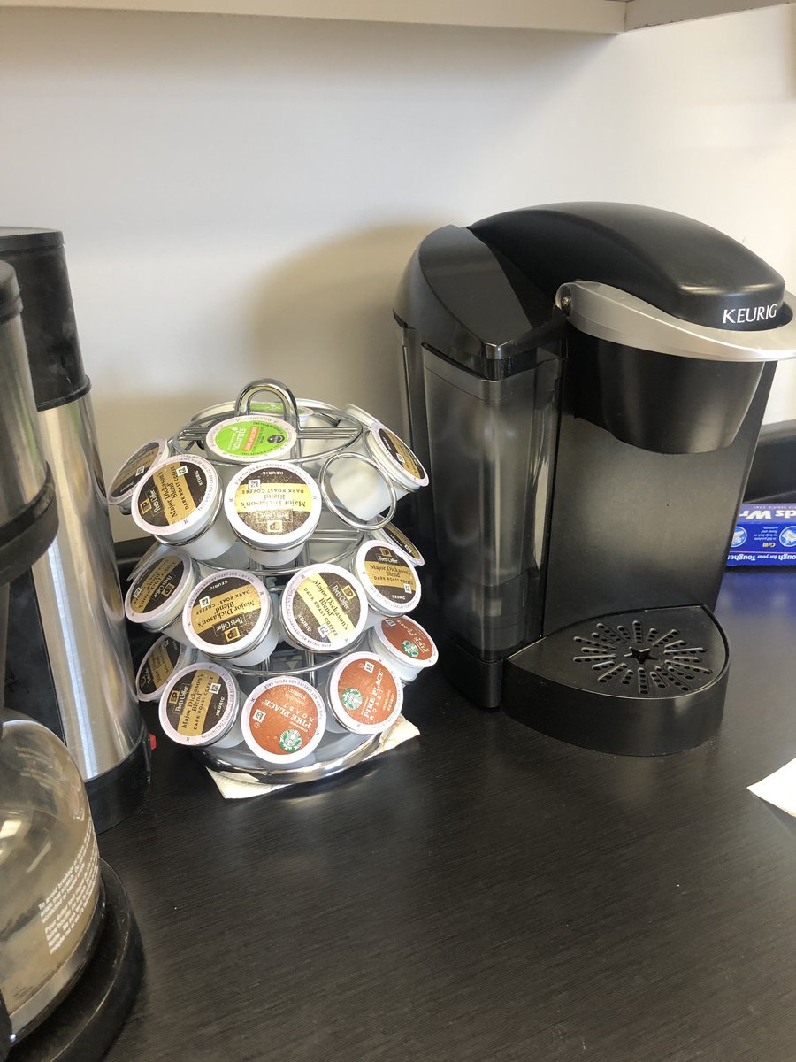 prof_sandiluck's tweet photo. What’s missing in this picture? #bullybrewcoffee https://t.co/OltEMowQLp
