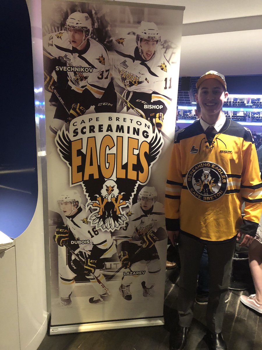 ConnTren10's tweet photo. Honoured to be drafted by the Cape Breton Screaming Eagles in the QMJHL Draft! This is a dream come true for me, and I couldn’t be happier!@CBSEHockey https://t.co/keuv2kJyHB
