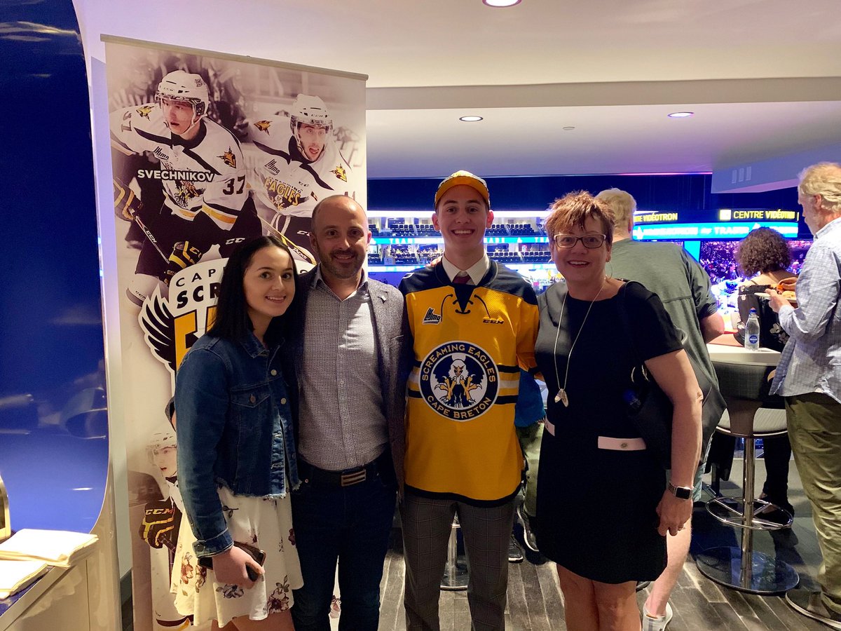 ConnTren10's tweet photo. Honoured to be drafted by the Cape Breton Screaming Eagles in the QMJHL Draft! This is a dream come true for me, and I couldn’t be happier!@CBSEHockey https://t.co/keuv2kJyHB