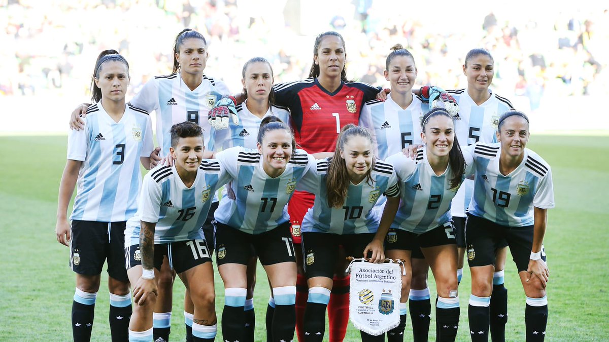 #FIFAWWC Esta tarde, la #SelecciónArgentina hará su segunda presentación 👇

10:00 #Japón - #Escocia
13:00 #Jamaica - #Italia
16:00 #Inglaterra - #Argentina