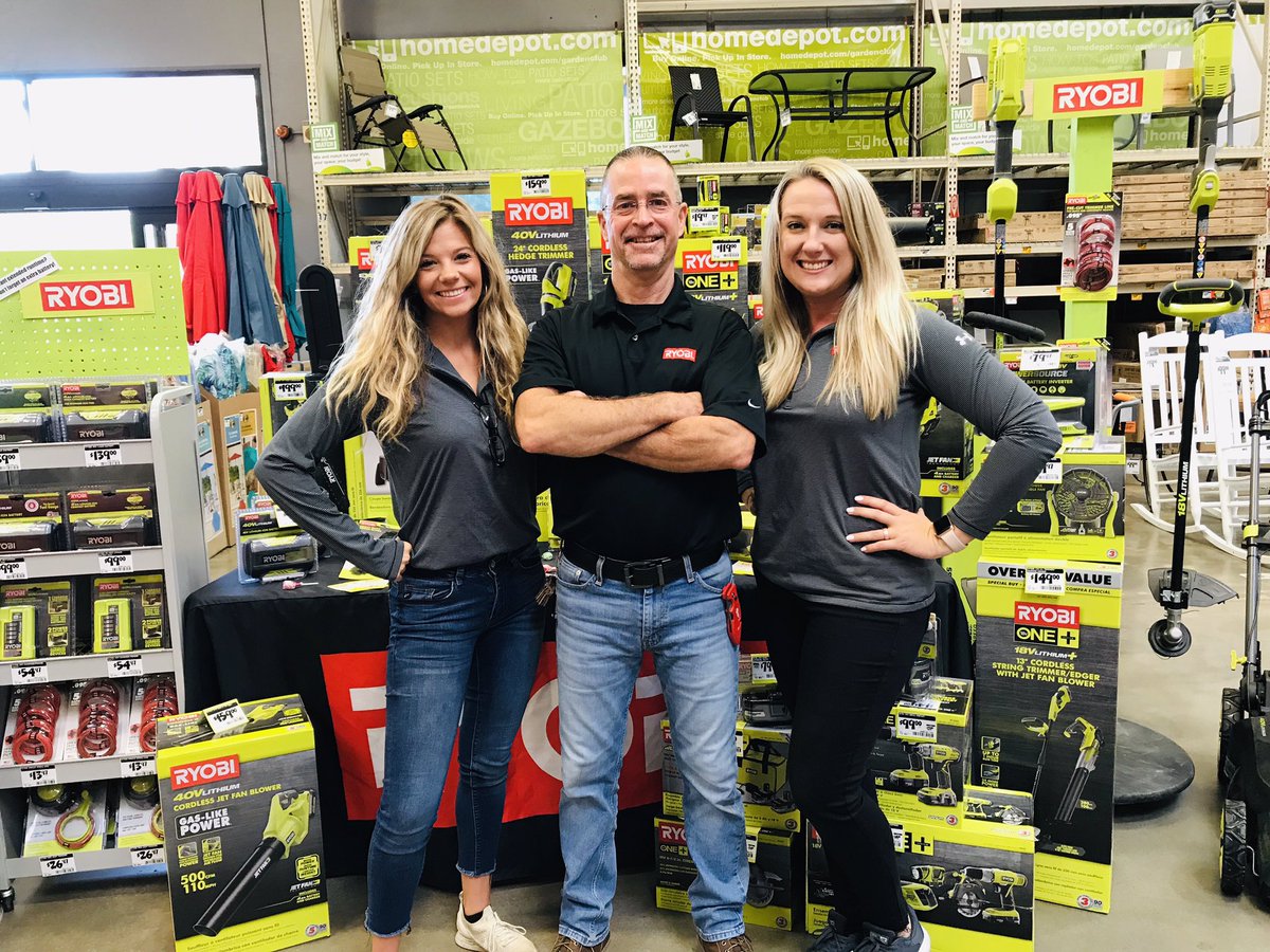 sarahTTI's tweet photo. Despite the rainy weather, store 245 @HomeDepot was a blast this Saturday morning‼️ Team TTI shows up rain or shine!! ☔️☀️💚@RYOBItoolsusa #TEAMTTI @store245 https://t.co/yLtQJRGiDY