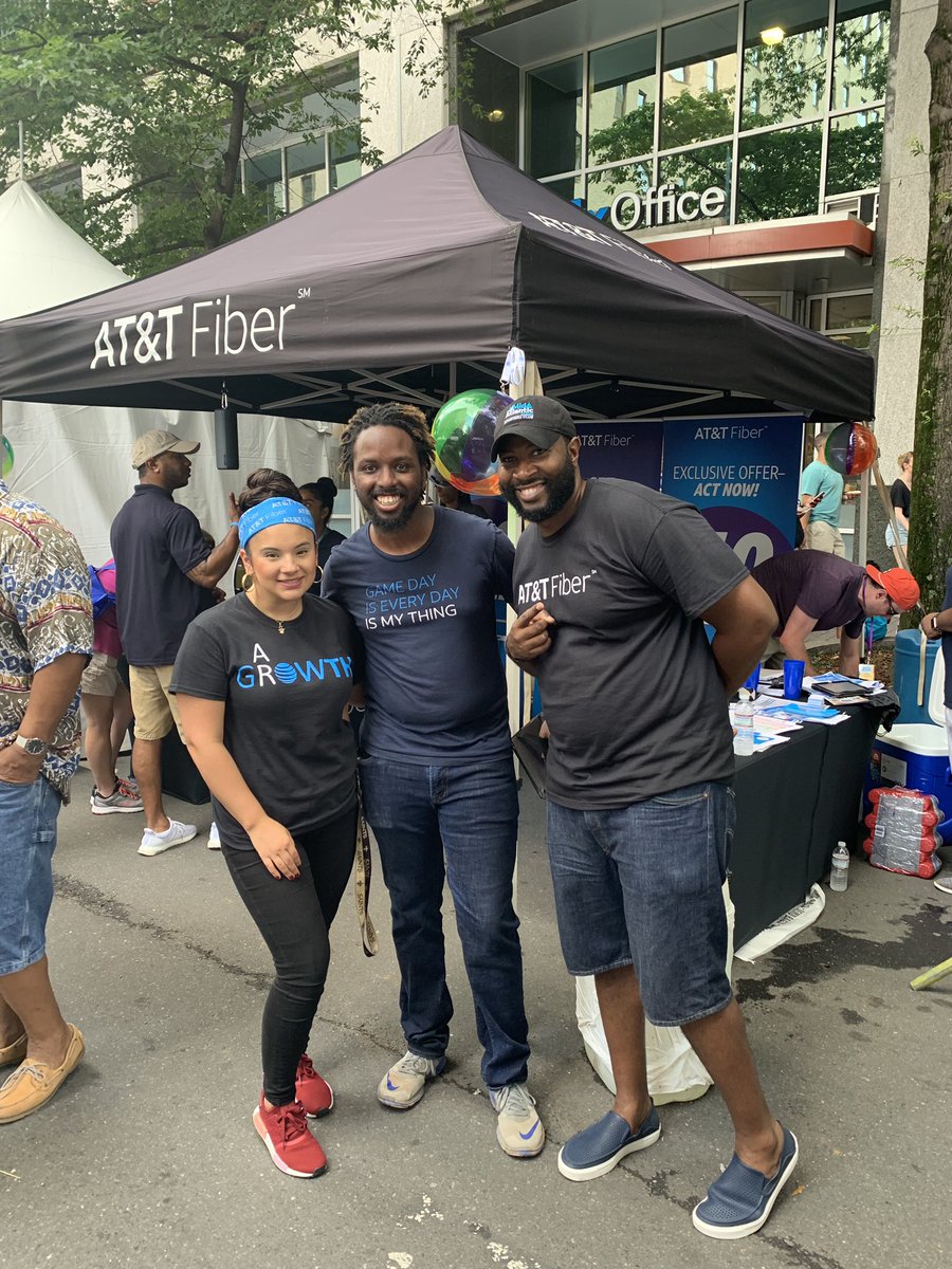 GraceFCarrillo's tweet photo. Another weekend, another event! Let’s grow! #PRIMETIME #CROWNTOWN @ARGrowth @DWeatherly30 @callabridge @404girl @AdamMRagab https://t.co/MlsGfL8YfR