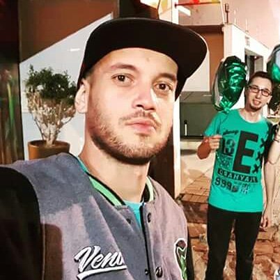 DiegoNegrao's tweet photo. Uma pequena homenagem ao player 2 @Dark_Michael666 ๐๐๐
Partiu comemorar no @cooldownesports ??
Felicidades pra nรณs!!!
#DiaDosNamorados #Player1Player2
#Cooldown https://t.co/GuGH0HnH8o