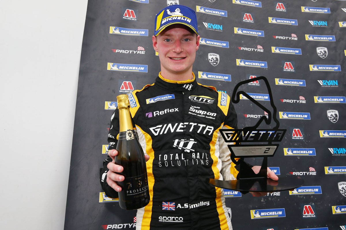 asmalley54's tweet photo. P2 today. A big thanks to all of my sponsors and the team. Letโs push forward to go one better tomorrow ๐ #weareginetta #snapon #reflex #reflexvans #mtblackpool #madametussauds #skyblue #skybluelifestyle #nwlaptops #jdfencingpaving #kartal #elite #btcc https://t.co/AiJnbhKony