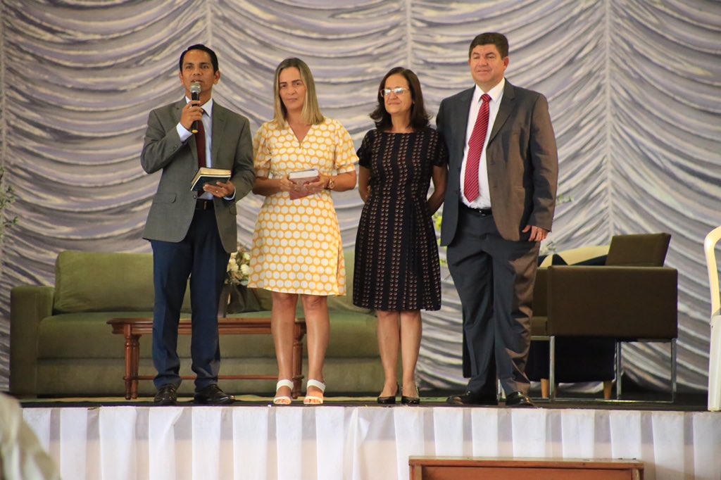 AdvParaAmapa's tweet photo. Começou a edição de Macapá do projeto Casais de Esperança.
Mil casais buscando fortalecimento das famílias. #CasaisDeEsperanca #ORefugio https://t.co/71B0mXTmrq