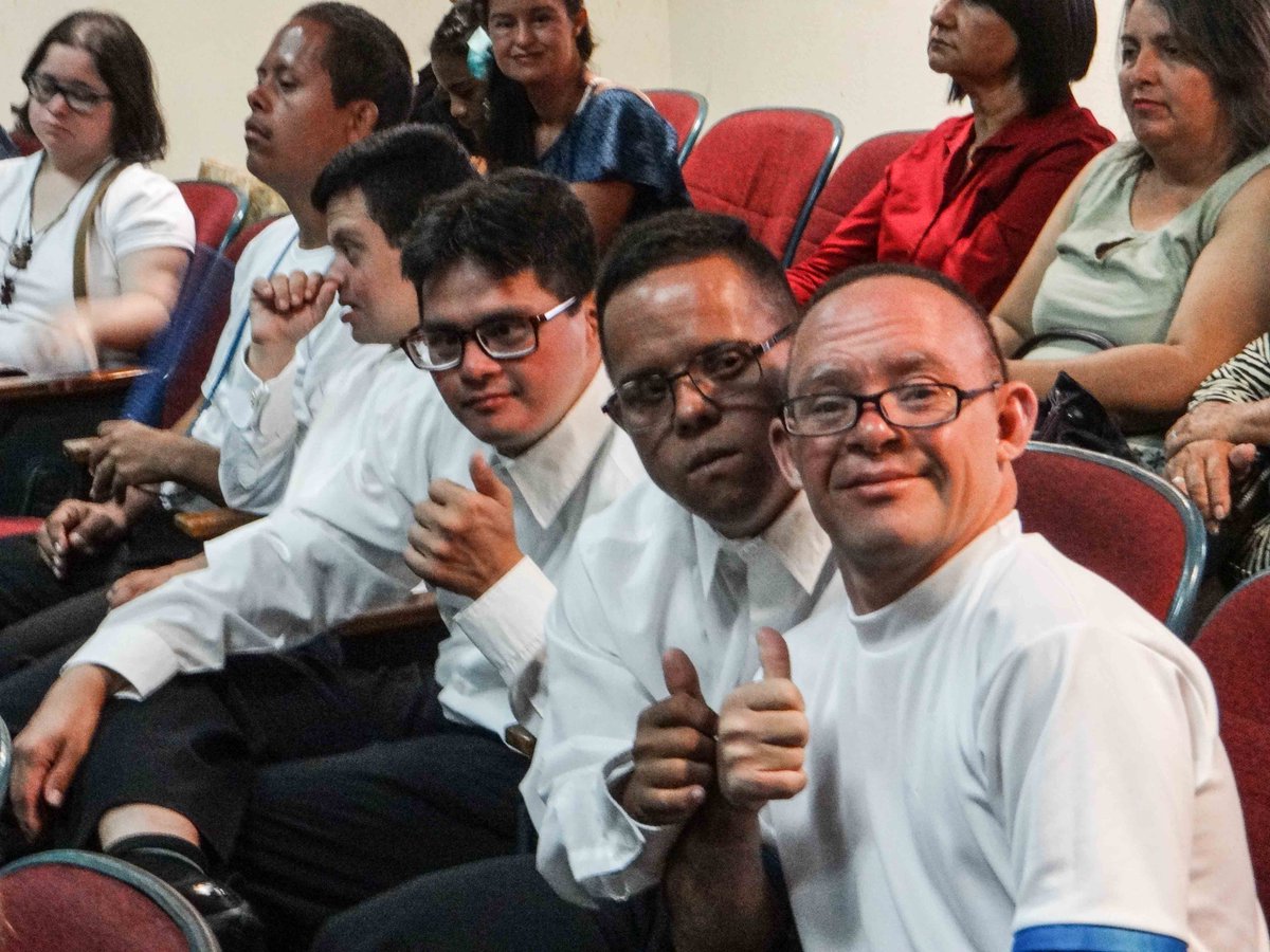 ElInformadorVE's tweet photo. #8Jun #Alasid celebra 25 años de labores a favor de personas con #síndromededown (SD) https://t.co/o0nlYrEuat #Elinformadorvenezuela #ElInformadorVe https://t.co/tCBnLFRnxw
