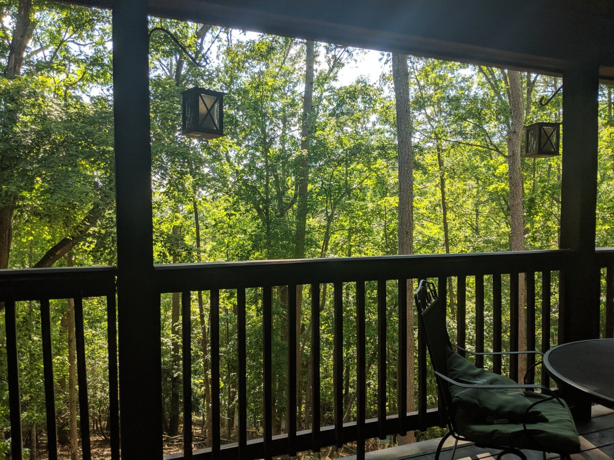 Experience a relaxing cabin #getaway weekend in Ellijay, GA ⛺: ow.ly/iytT50uvocA <a href="/pickellijay/">Pick Ellijay</a> #exploregeorgia #wandernorthga
