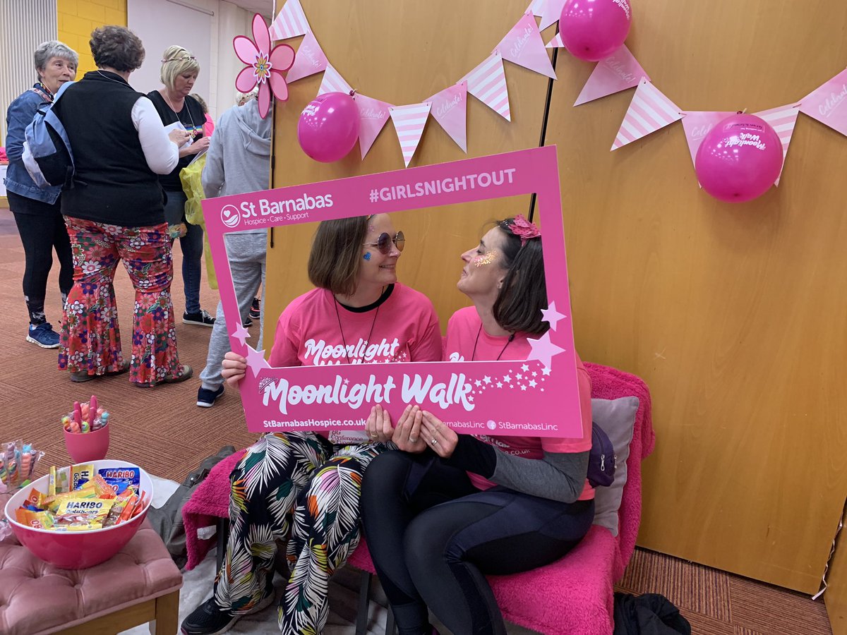 StBarnabasLinc's tweet photo. Our Memories under the Moonlight 🌙 is open to hear our supporters stories. 

Tonight is in memory of 250 loved ones and we will remember each one as we walk through Lincoln city. 

#StBMoonlight 💕💙 https://t.co/JIlDFVft4u