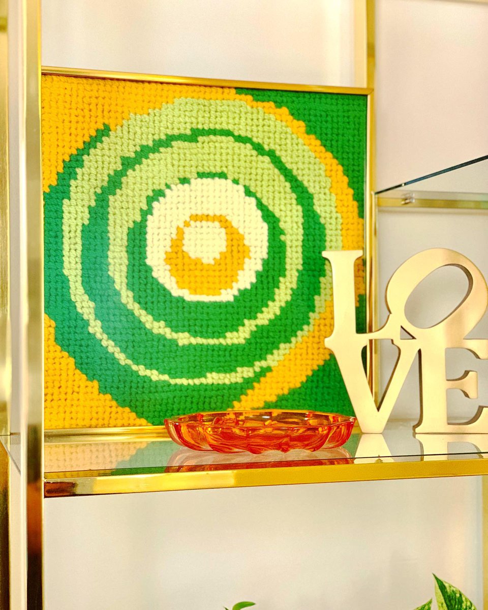 ModSquadPicking's tweet photo. 💚🌼♻️✌🏻 1974 trippy professionally framed #crewelembroidery wall art for someone’s groovy pad!
#1970s #vintage #retro #groovy #trippyvintage #psycedelic #wallart #crewelwallhanging #vintagewallart #groovylove #70sdecor #retrohomedecor #modsquadpicking #ebayandetsy https://t.co/JESFHhit0F