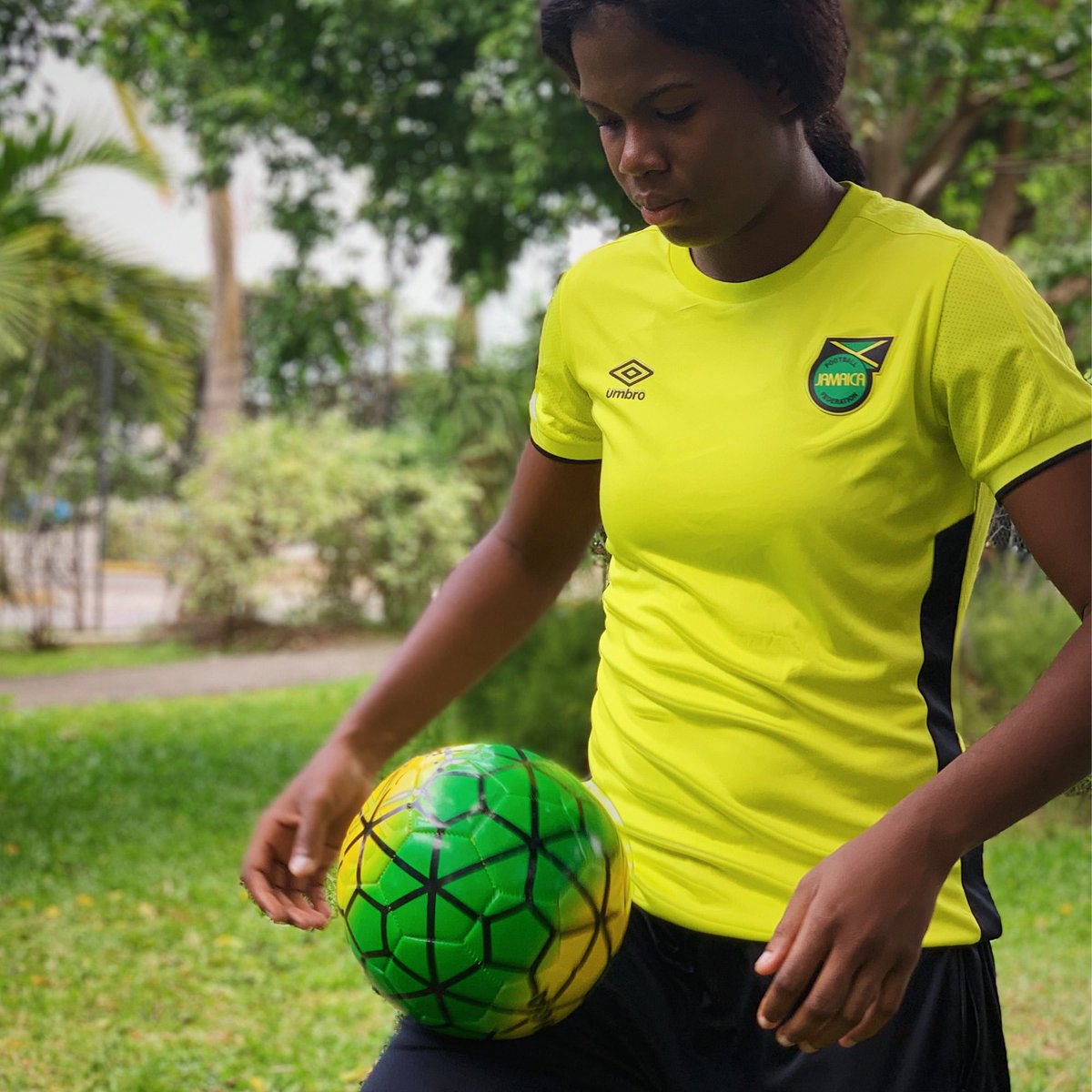 Umbro Ecuador tweet media