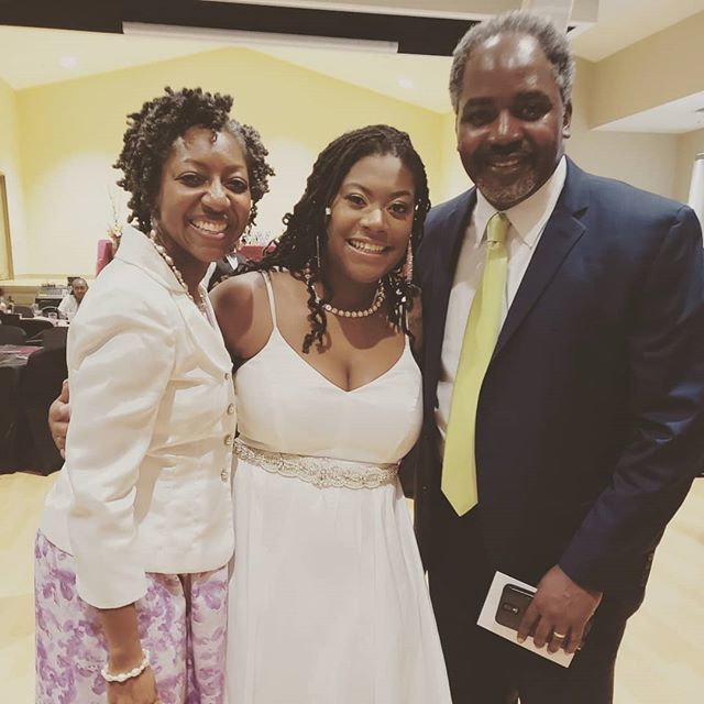 DrTDArmstrong's tweet photo. Celebrating my birthday with hubby and this beautiful bride--our goddaughter, Bernadette Cooper Vereen! #drtonyaarmstrong #ACFHope #blossominghope #derekandbernie https://t.co/MtZBk5hwUa
