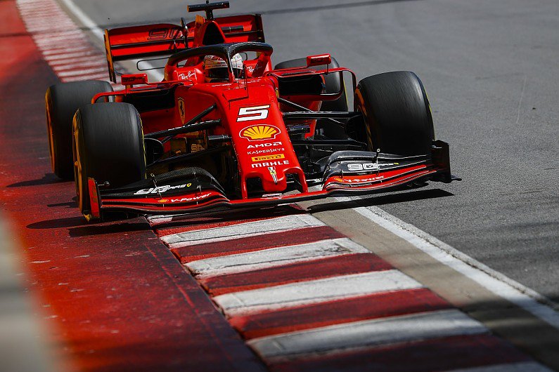 🚀 #Vettel le arrebató la pole a Hamilton en #Montreal
#F1
⬇️Leé la nota completa http://pasionmotor.com.ar/vettel-le-arrebato-la-pole-a-hamilton-en-montreal/ …