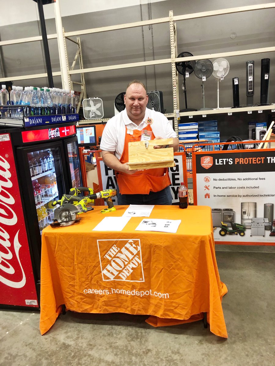 leighton_monica's tweet photo. DIY Nightstand Organizer presented to you by Ed D70 and Markus D78 who helped build it. 🔨🧡 @ The Tyrone Home Depot #6364Rocks #DIYworkshops #THD #orangeblooded @JDOmaster @KhadineRitchie @MikeScott6364 https://t.co/sHXt2PItpL