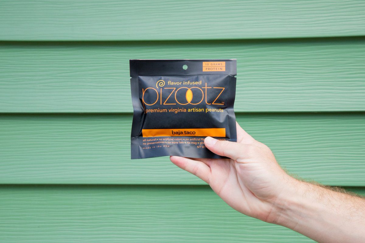 PizootzPeanuts's tweet photo. Our Small Nibbles are perfect to take on-the-go! Where are you taking Pizootz this Summer?! ☀️🥜🙌 https://t.co/S97qZeY1yQ