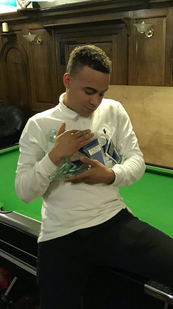 Tonight’s real winner is @KaneLawrence93

Another clean sweep 🏆🏆🏆🏆🏆