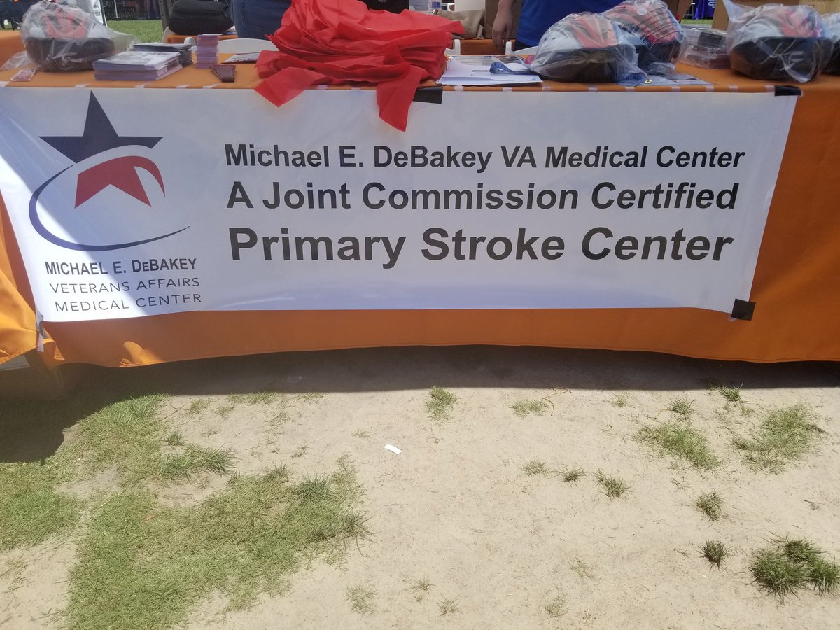 YI_NAVI's tweet photo. @VAHouston's volunteers join the fun at UTHealth Stomp Out Stroke Festival to talk with people about stroke awareness &amp; hand out free helmets to kids. Safety first! https://t.co/G318tHBktg
