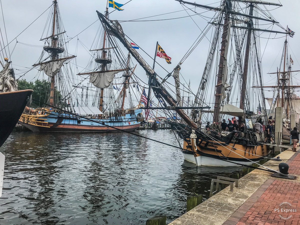 GregoryHaben's tweet photo. Fun day at the waterfront in Norfolk.
#Harborfest2019 #Norfolk #Boats https://t.co/JjANoSOucQ