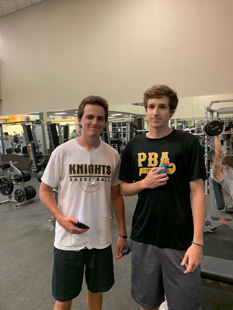 GAssassin2019's tweet photo. Nick was getting huge at the gym, but at what cost?? Devin is off bounty https://t.co/jAVx3rcv0o