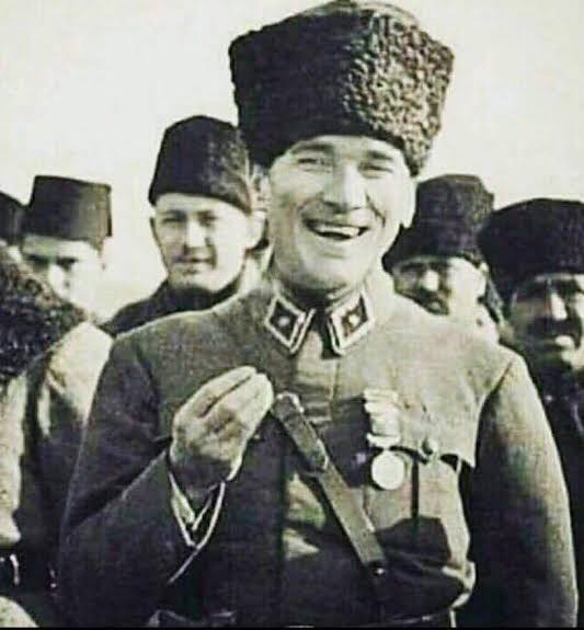 Spiker: Fransızlara karşı ilk galibiyetimiz. #TURFRA

Mustafa Kemal Atatürk: