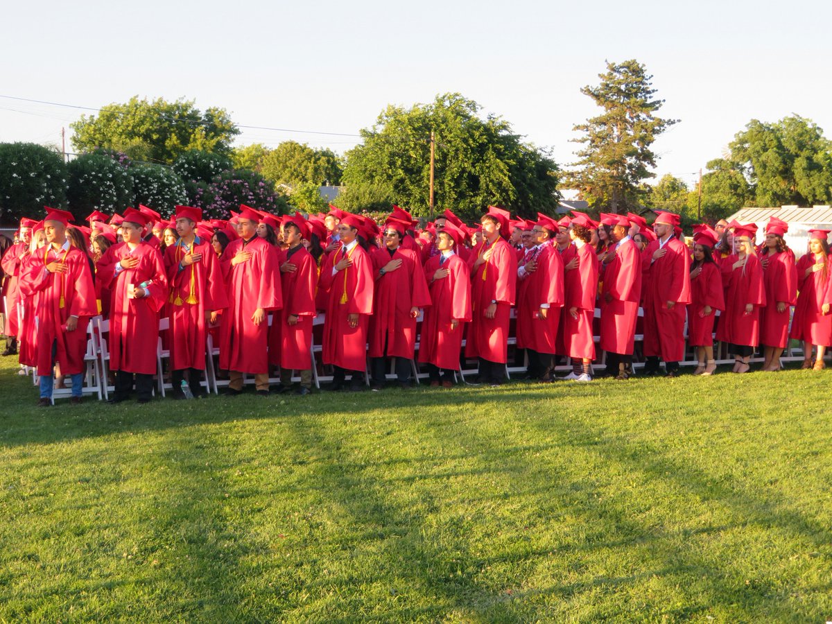 CeresUSD's tweet photo. It was a great night to be a Bulldog! Congratulations to the 107th graduating class of Ceres High School!!! More than 50% graduated with a GPA of 3.0 or above, and most have plans for post-secondary education. The future is in good hands! ๐๐๐พ๐ @CHSBulldogPride #CHSClassof2019 https://t.co/imgLYjfWVX