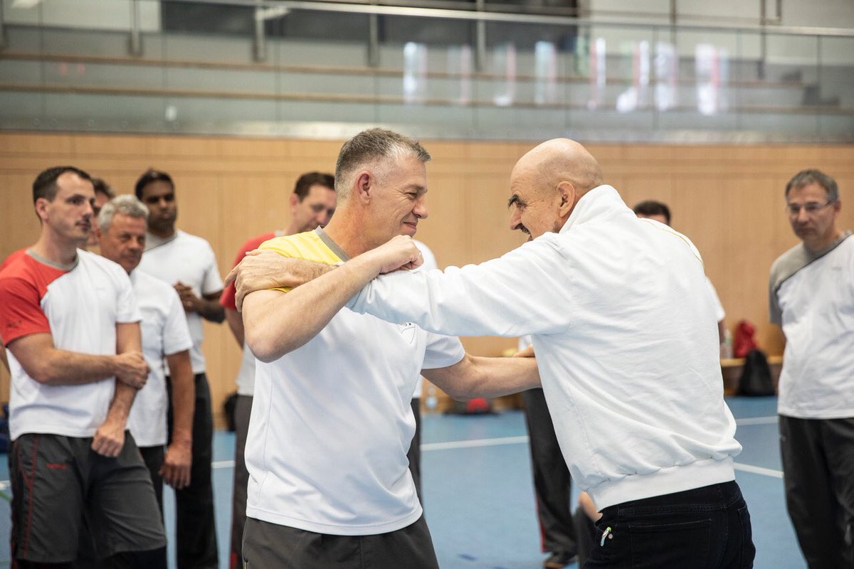Zwischen Schlagen, ChiSao und Grappling mit ⁦<a href="/GM_Schroen/">Thomas Schrön</a>⁩