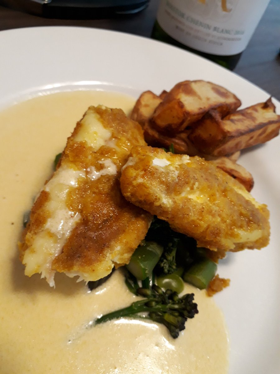 Gdavidson63's tweet photo. Fish & Chips tonight with my most loyal KP! monkfish, greens & lemon butter sauce @rhebokskloof #bosstok #chenin 2016 ... bloody marvellous! https://t.co/8KeZGiuso3
