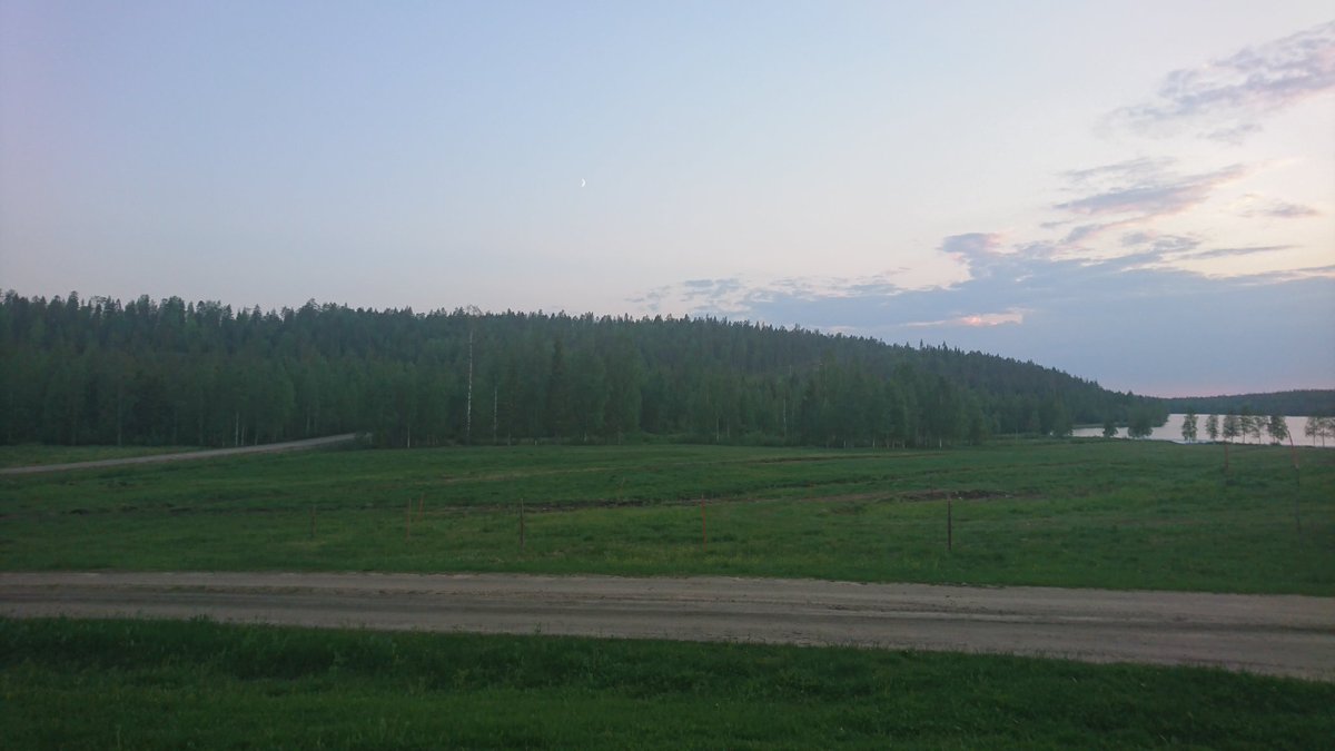 mutetus's tweet photo. Once again Lapland is driving me insane. It's now 12am and let's see, the sunset is at... 10th July. https://t.co/N0oTnyoqdY