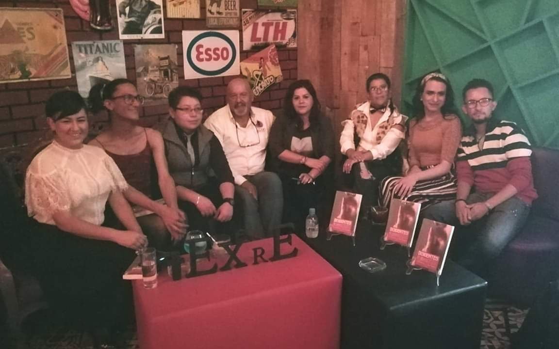 Todo un Éxito la presentación del Libro "Disidentes de género: Nueva generación". Participación de nuestros colectivos Grupo Juvenil Lambda, Transitando la Vida y FaCon Zacatecas en representación de nuestra red. Gracias a <a href="/TexereTexere/">Texere Editores</a> por la invitación. 📙 #Orgullo
#PrideMonth