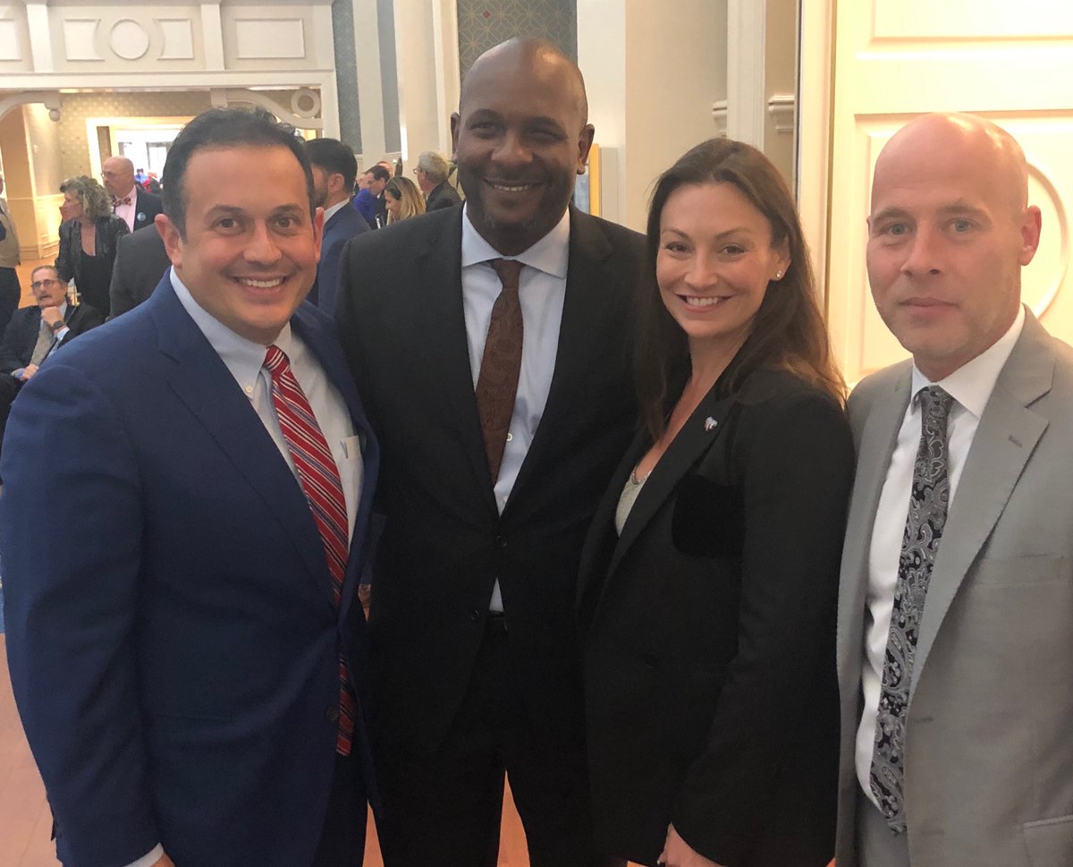 BenDiamondFL's tweet photo. Excited to work with these great Florida Democratic leaders to win in 2020 and #FlipFlaBlue! #LeadershipBlue @nikkifried @evanjenne @RepBobbyDuBose https://t.co/g3LW9tU07H